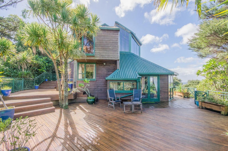907 West Coast Road, Waiatarua, Auckland - Carousel 2