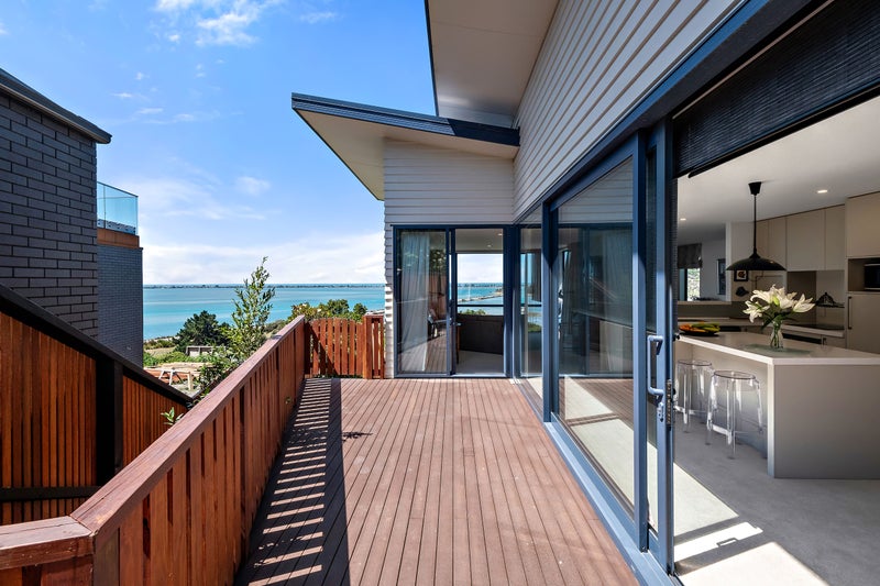 35 Mt Pleasant Road, Mount Pleasant, Christchurch - Carousel 2