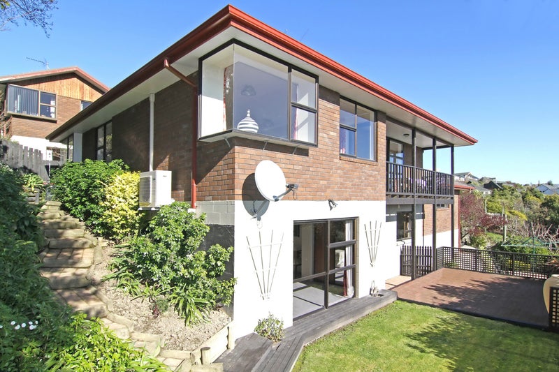2/6 Petworth Place, Westmorland, Christchurch - Carousel 1