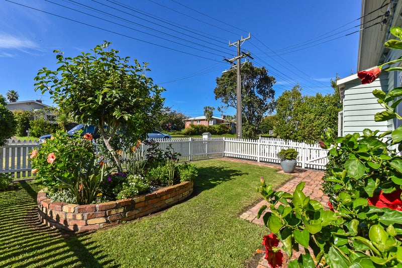 1/4 Gazelle Avenue, Beach Haven, Auckland - Carousel 18