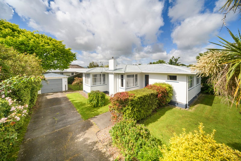 34 Paisley Street, Awapuni, Palmerston North - Carousel 1