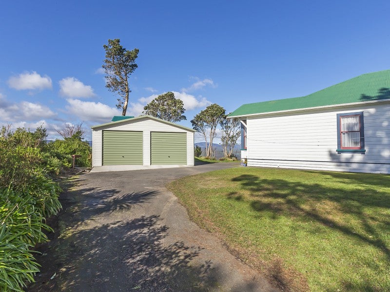 83 Sweetacres Drive, Belmont, Lower Hutt - Carousel 21