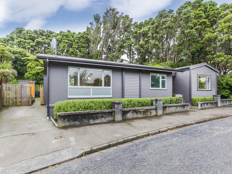 23 West Road, Northland, Wellington - Carousel 2