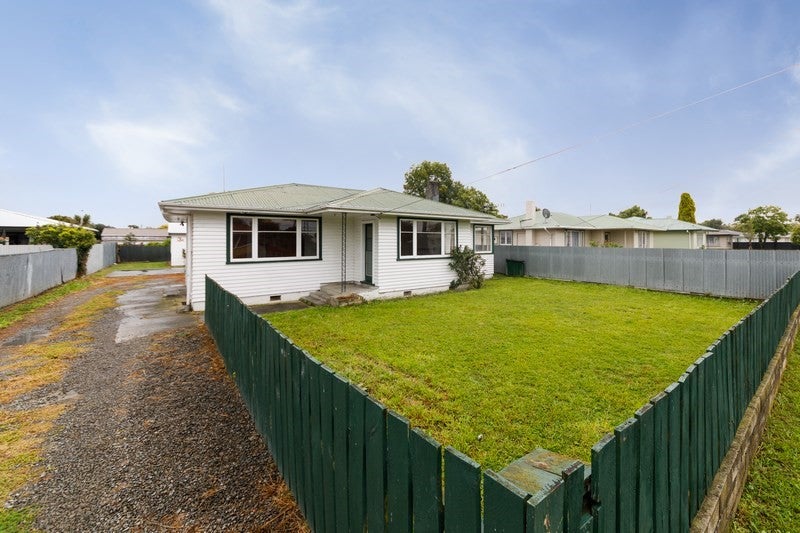 3 Kettle Avenue, Awapuni, Palmerston North - Carousel 1
