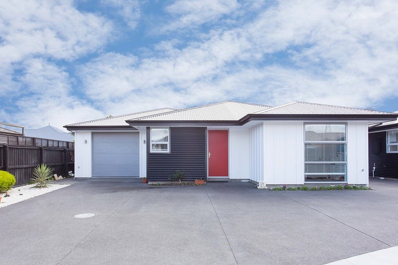 10 Mollymawk Place, Woolston, Christchurch - Carousel 1