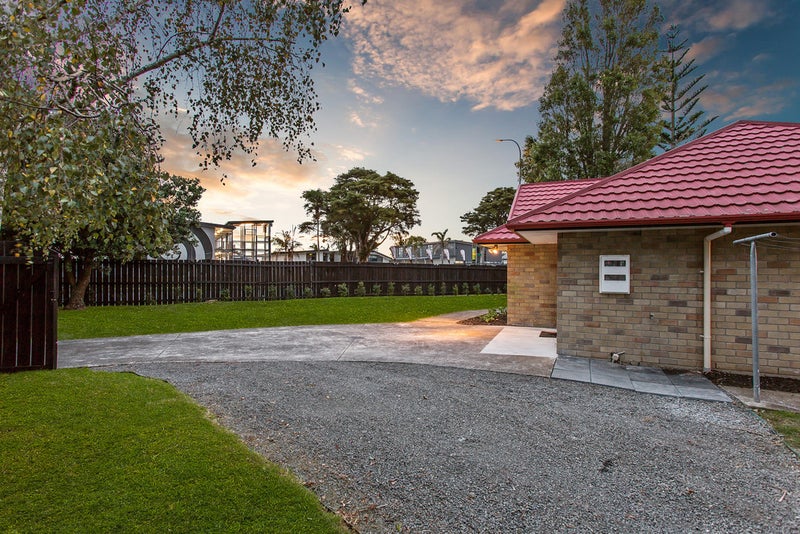 2 Gadsby Road, Favona, Auckland - Carousel 26