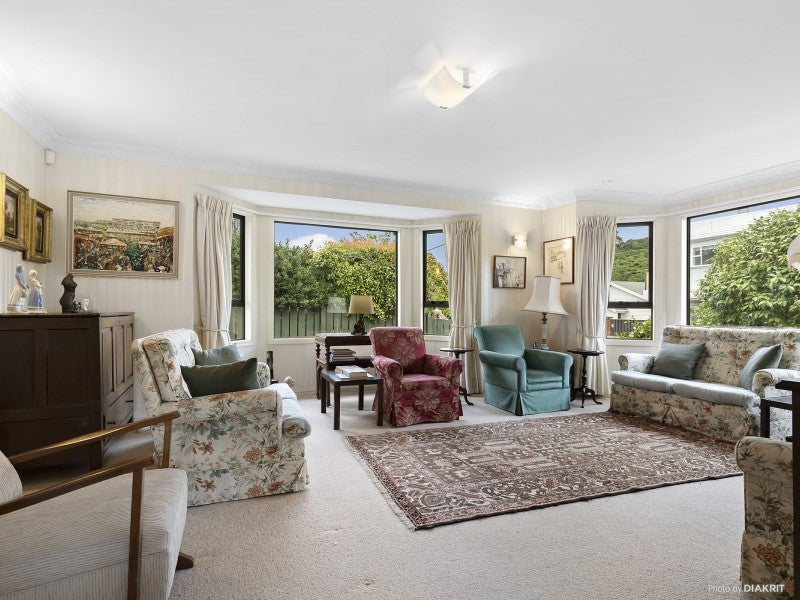 1/271 Karori Road, Karori, Wellington - Carousel 2