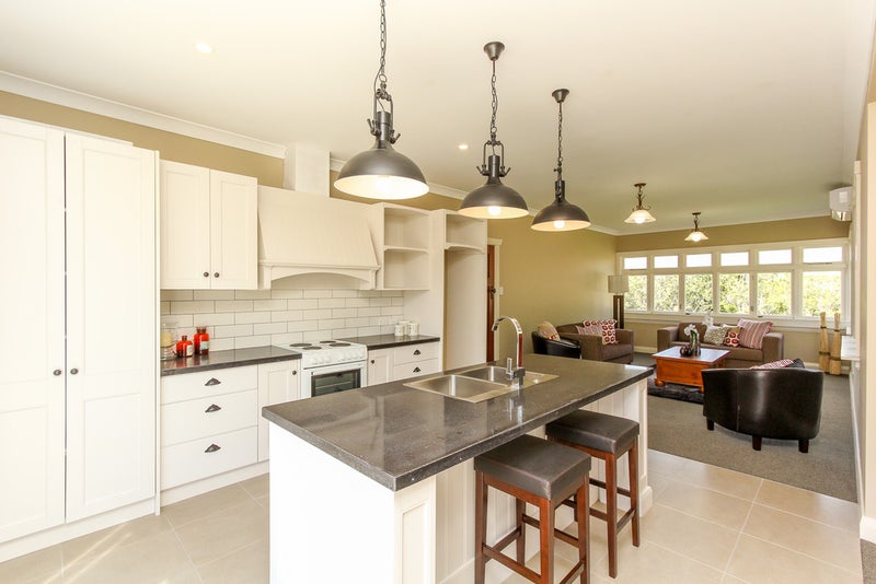 213A Junction Road, Highlands Park, New Plymouth - Carousel 2