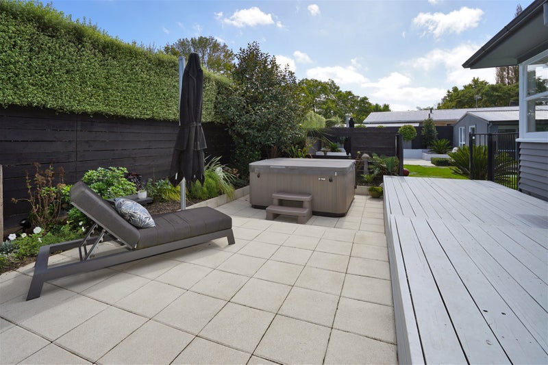 17 Barrie Crescent, Silverdale, Hamilton - Carousel 2