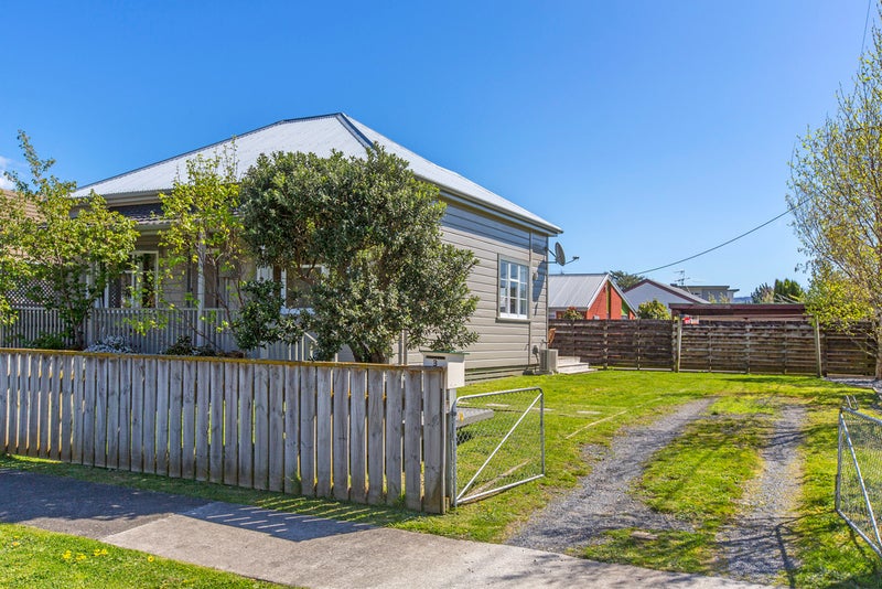 2/3 Atiawa Crescent, Waiwhetu, Lower Hutt - Carousel 18