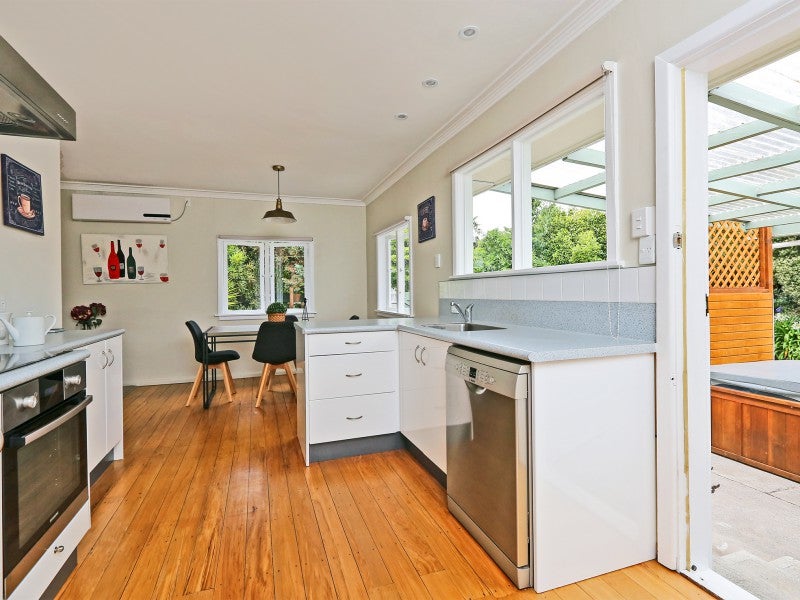 2 Kuku Street, Te Awanga, Te Awanga - Carousel 2