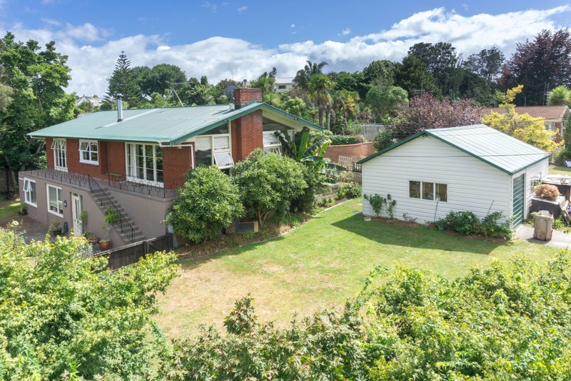 1060 River Road, Queenwood, Hamilton - Carousel 2