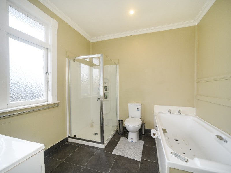 42 Chelwood Street, Takaro, Palmerston North - Carousel 15