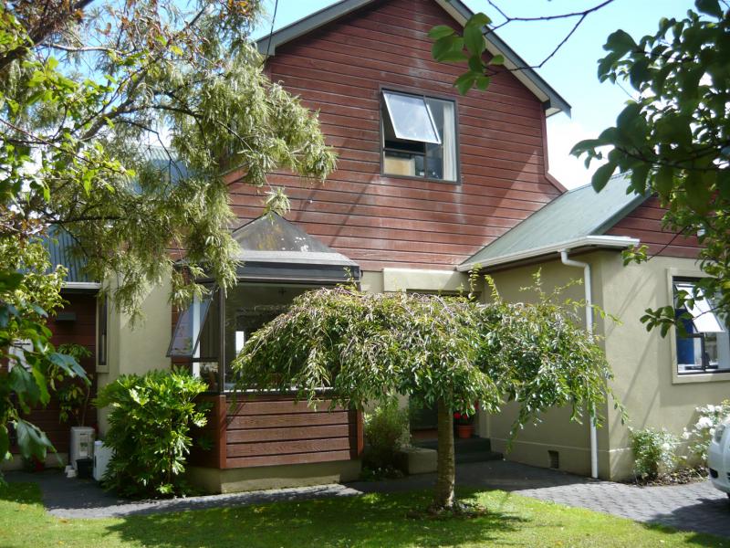 139 Waiwhetu Road, Waterloo, Lower Hutt - Carousel 1