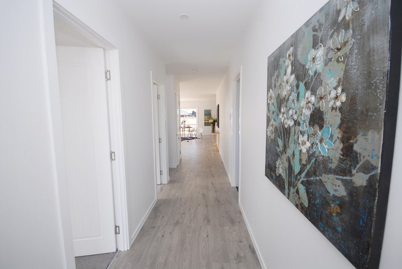 3 Baumea Rise, Massey, Auckland - Carousel 2