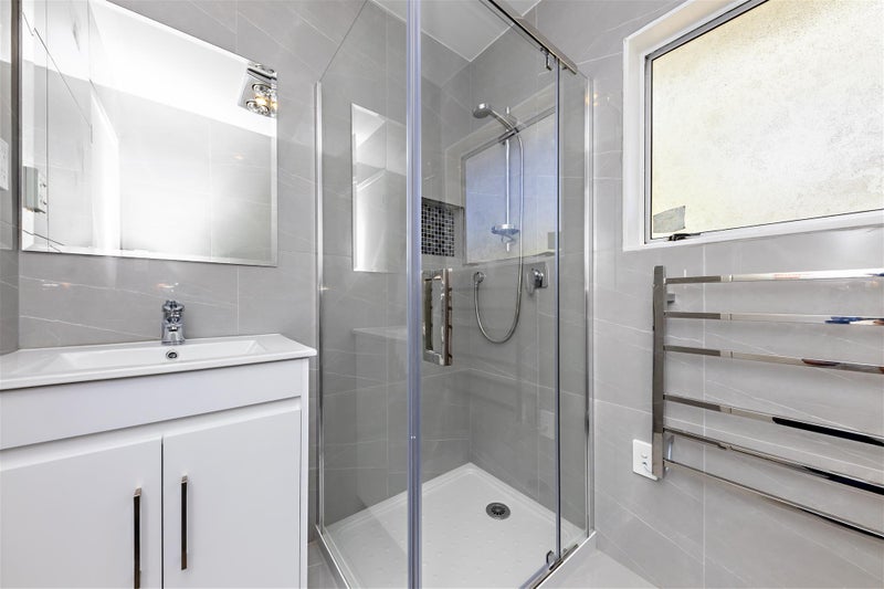 2/20 Darnell Crescent, Clover Park, Auckland - Carousel 12