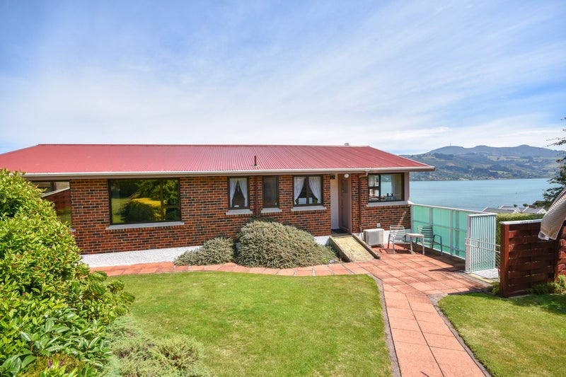 30 Bayne Terrace, Macandrew Bay, Dunedin - Carousel 2