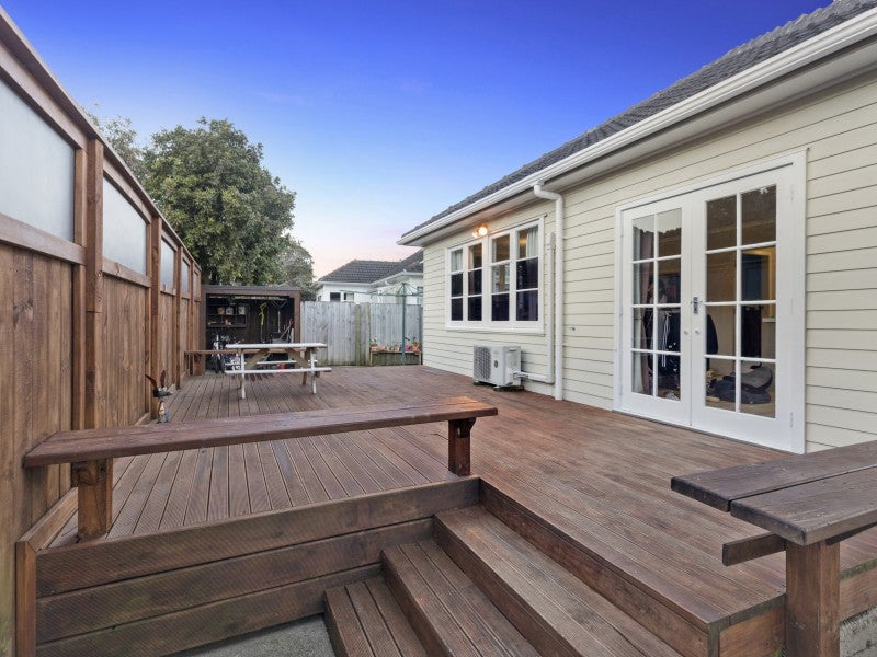 27 Compton Crescent, Taita, Lower Hutt - Carousel 2