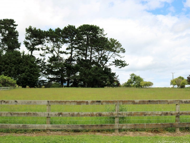 5 Laward Road, Palmerston North - Carousel 1