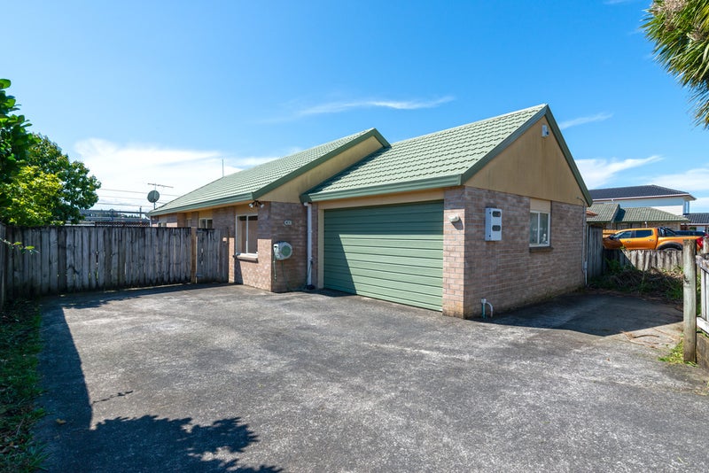 121 Pooks Road, Ranui, Auckland - Carousel 2