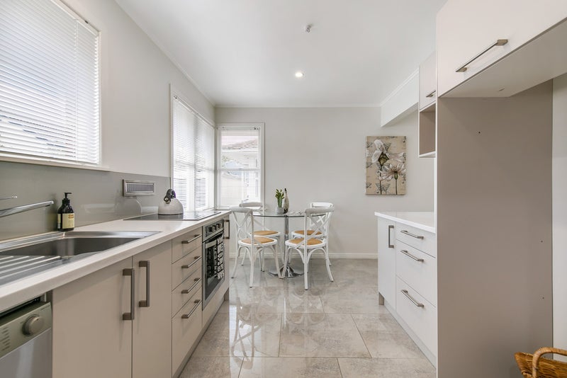 4/70 Tawa Road, Onehunga, Auckland - Carousel 2