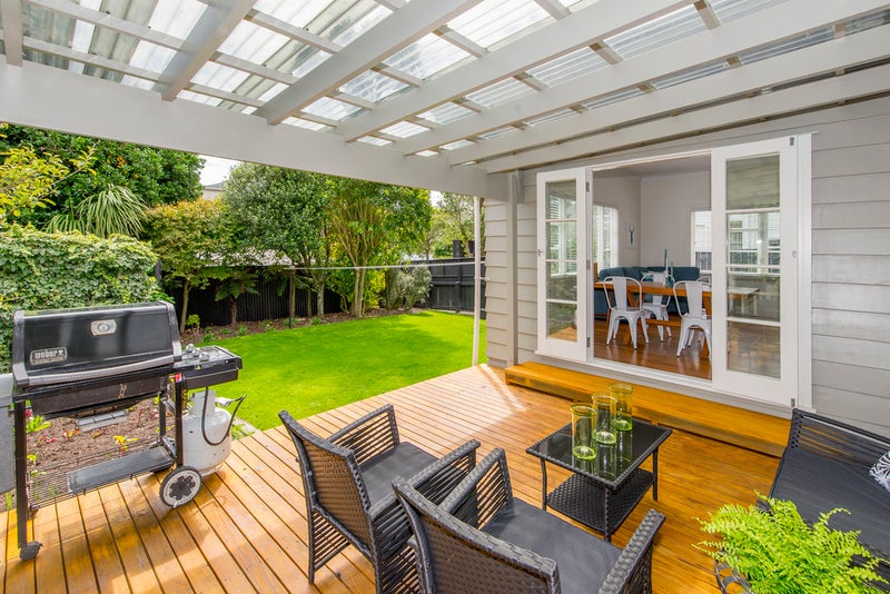 36 Perth Street, Ngaio, Wellington - Carousel 1