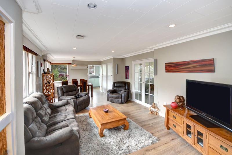 39 Waldron Crescent, Green Island, Dunedin - Carousel 2