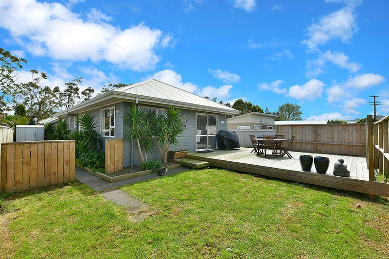 19 Parakai Avenue, Parakai, Helensville - Carousel 1