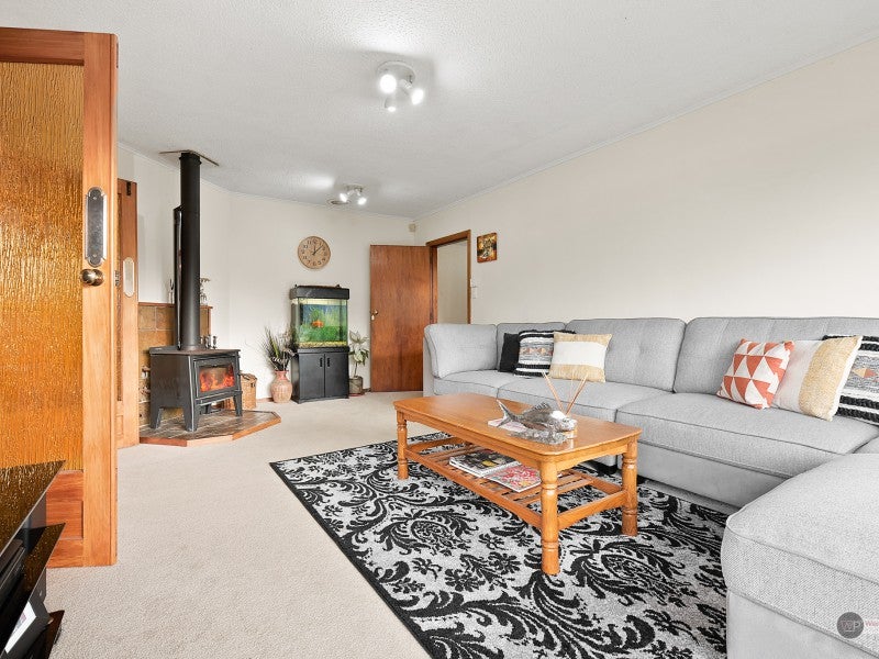 18 Hugh Duncan Street, Haywards, Lower Hutt - Carousel 2