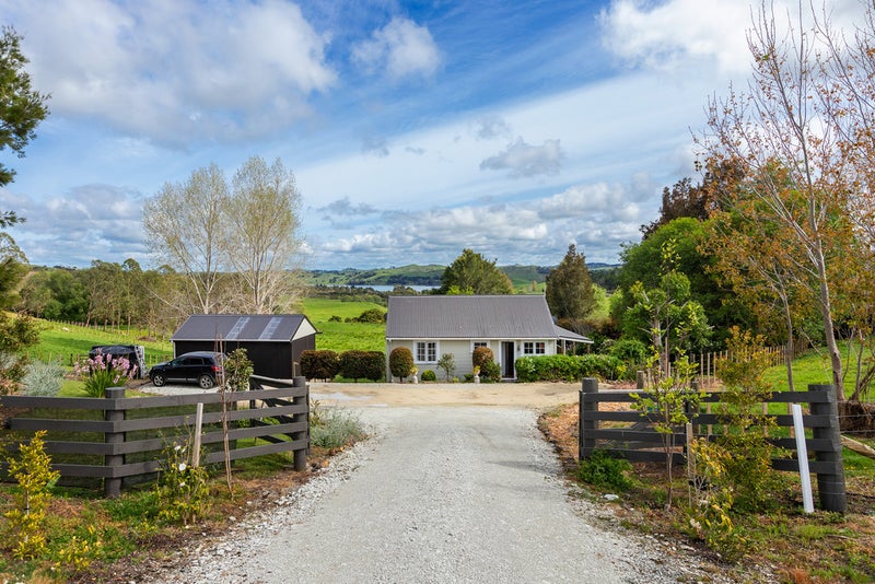 1060 Oneriri Road, Kaiwaka - Carousel 2