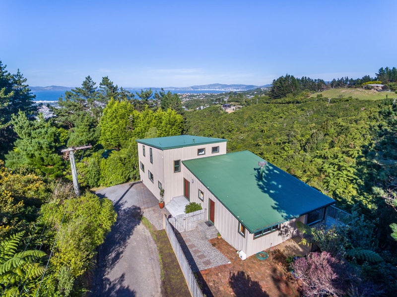 262 Normandale Road, Normandale, Lower Hutt - Carousel 1