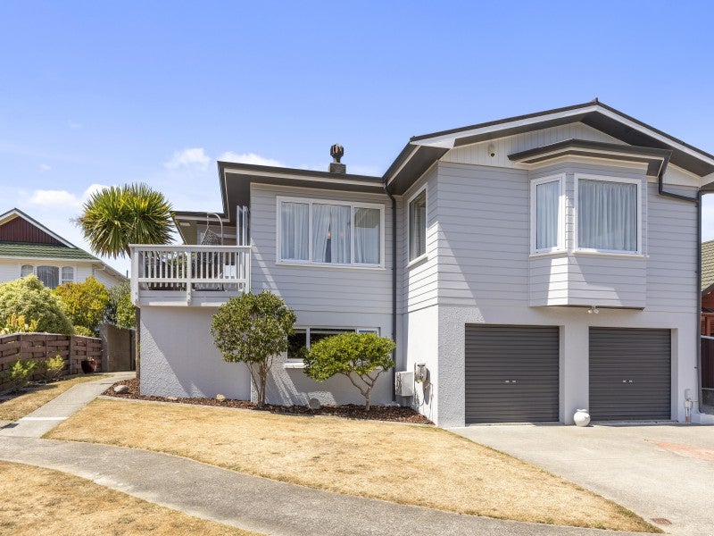 9 Earlston Grove, Avalon, Lower Hutt - Carousel 2