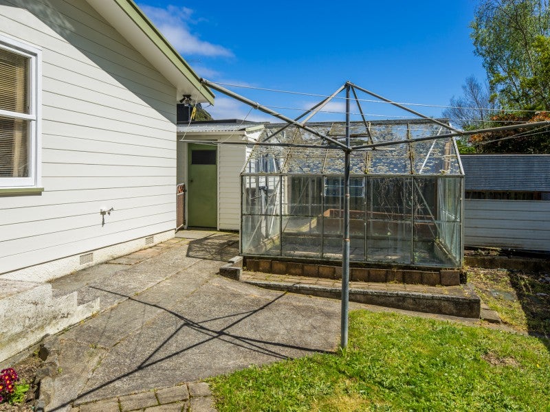 28 Cleary Street, Waterloo, Lower Hutt - Carousel 22
