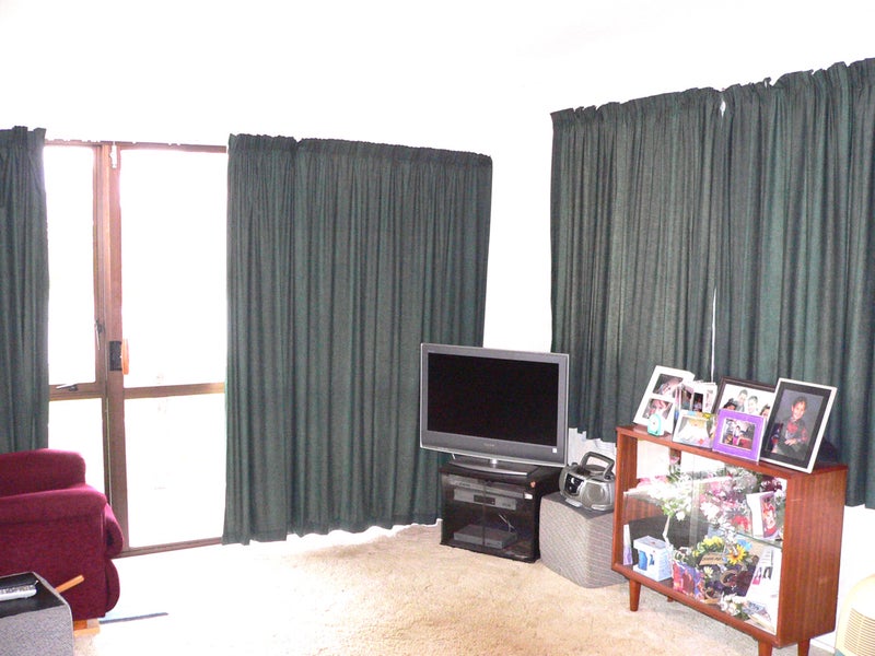 3 Chatsworth Place, Highbury, Palmerston North - Carousel 2