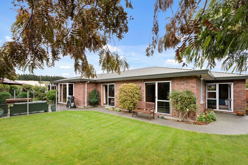 51 Anglesea Avenue, Parklands, Christchurch - Carousel 1