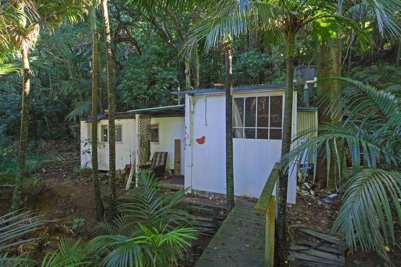 41 Glen Brook Road, Omiha, Waiheke Island - Carousel 1