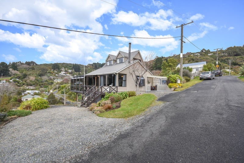 3 Henry Street, Careys Bay, Port Chalmers - Carousel 1