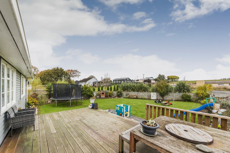 10 Ingham Street, Halcombe, Feilding - Carousel 26