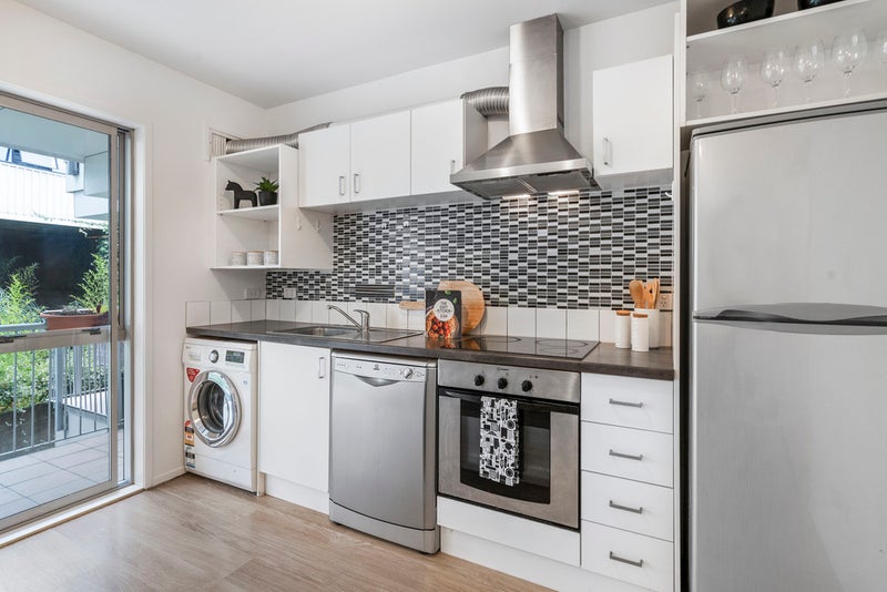 212/10 Flower Street, Eden Terrace, Auckland - Carousel 2