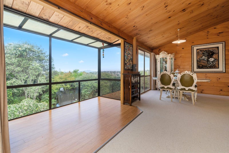 6 Barker Rise, Northcross, Auckland - Carousel 2