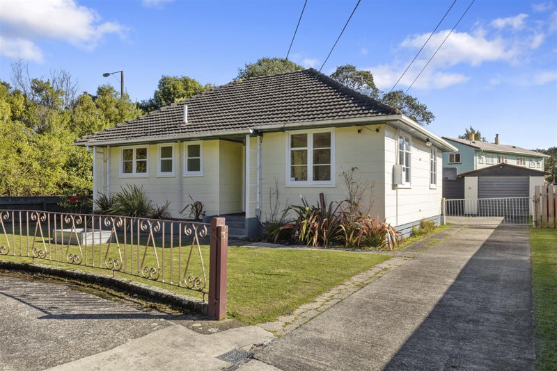 24 Rainey Grove, Taita, Lower Hutt - Carousel 11