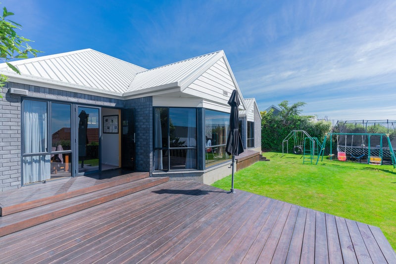 1A Langdale Place, Scarborough, Christchurch - Carousel 2