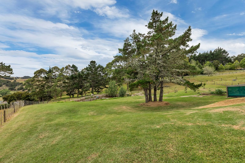 551 Snooks Road, Maungakaramea - Carousel 26