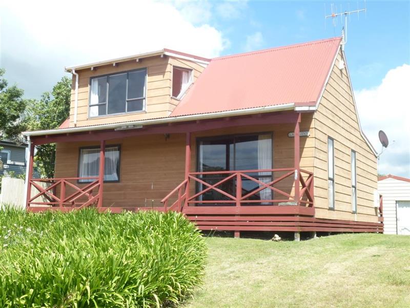 203 Marie Crescent, Whangamatā - Carousel 1