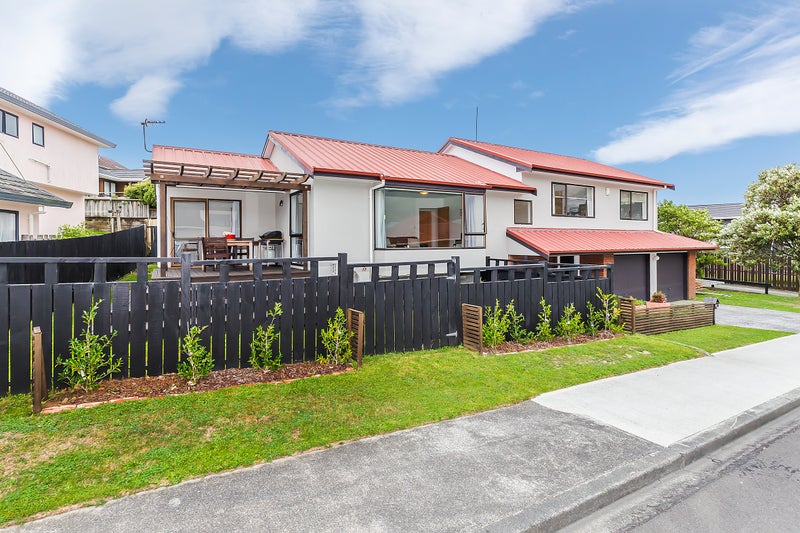 80 Cortina Avenue, Johnsonville, Wellington - Carousel 1