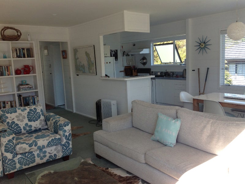 7 Matai Road, Oneroa, Waiheke Island - Carousel 2