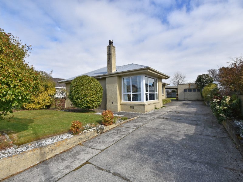 18 Adamson Crescent, Glengarry, Invercargill - Carousel 1