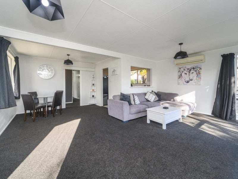 125 Apollo Parade, Milson, Palmerston North - Carousel 2