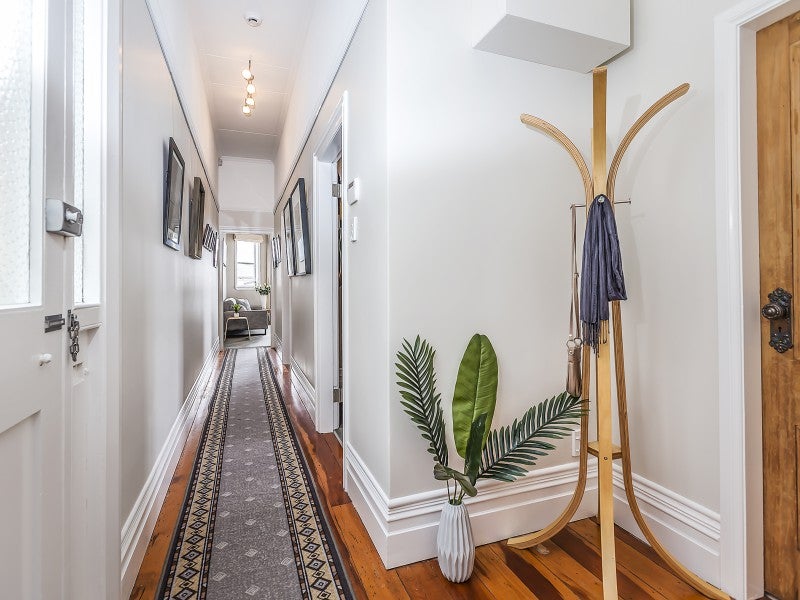 19 Carrington Street, Mount Cook, Wellington - Carousel 2