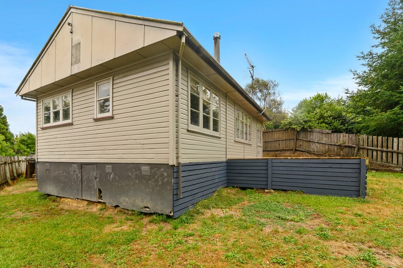 15B Michael Place, Mangakakahi, Rotorua - Carousel 15